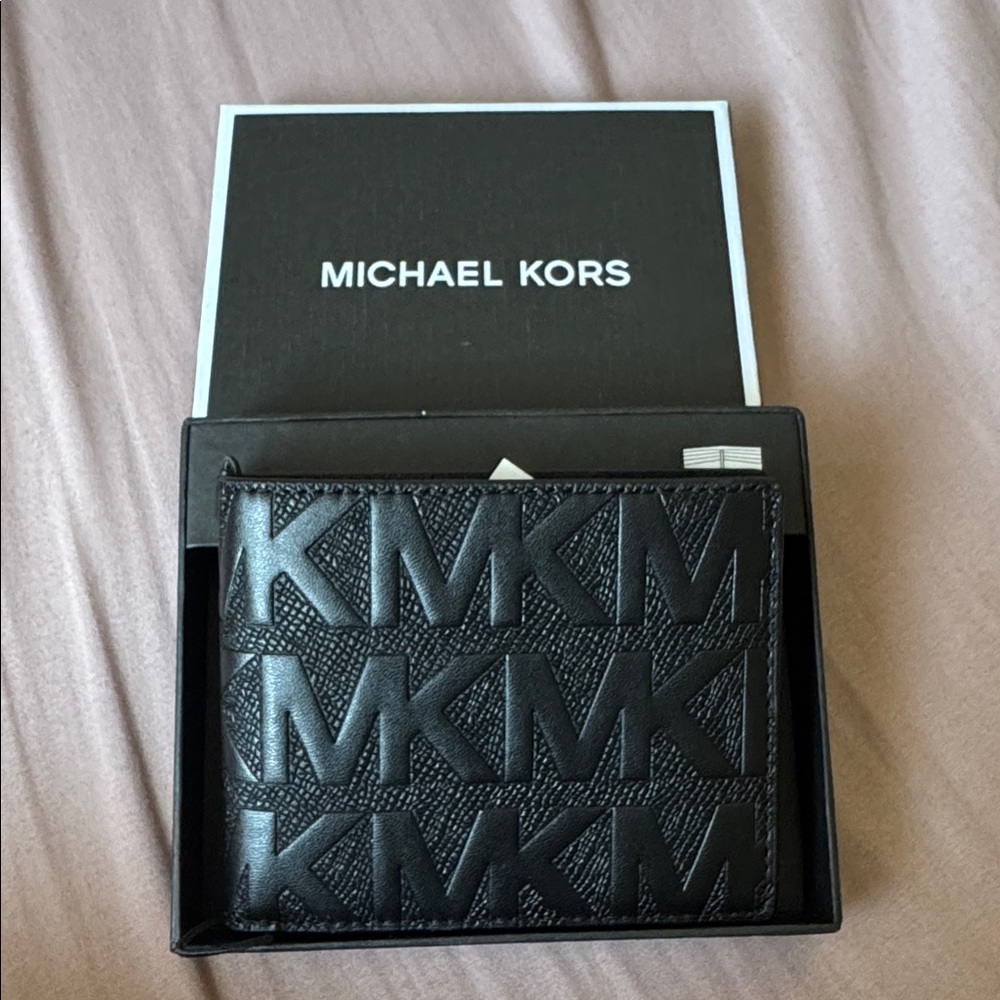 Michael Kors Greyson Logo Slim Billfold Wallet